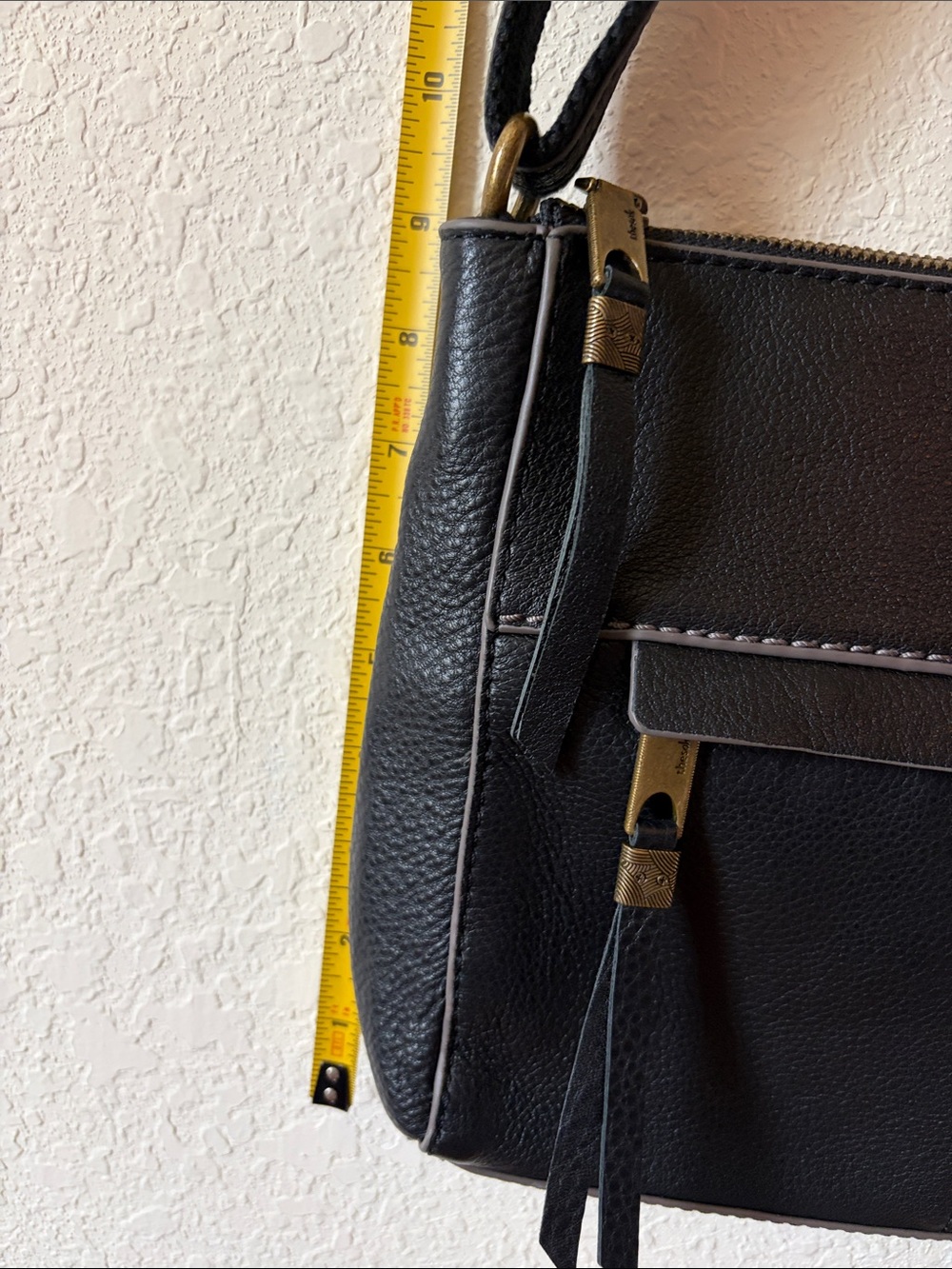 The Sak Alameda Black Pebbled Leather Crossbody Bag - Picture 14 of 15